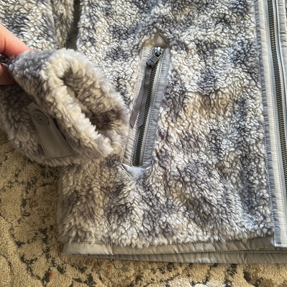 Patagonia Divided Sky Jacket - Picture 3 of 5